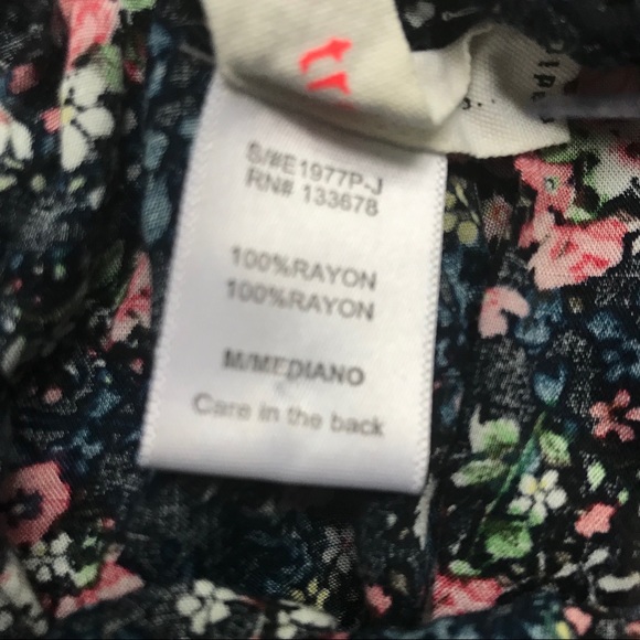 LOVE TREE CLOTHING.♥️ - Picture 3 of 4